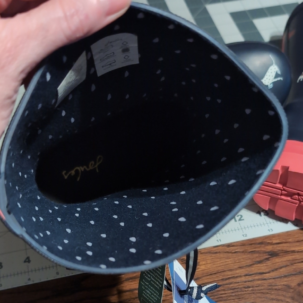 Joules Navy Boots with Vibrant Animal Designs - Picture 4 of 6